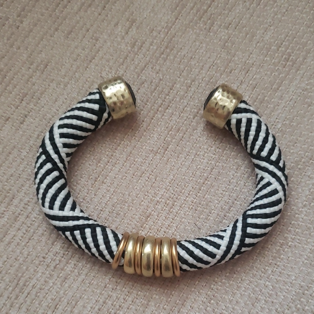Kendra Scott Black and White Bracelet with Gold Accents